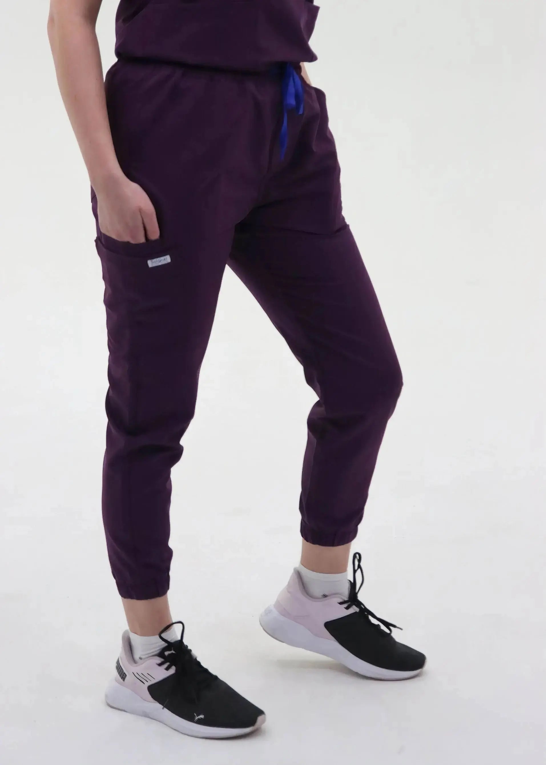 EVA STYLE™ - PANTALON JOGGER SIX POCHES AUBERGINE SoignerAvecStyle™